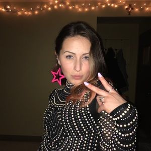 Meet your Posher, Maria